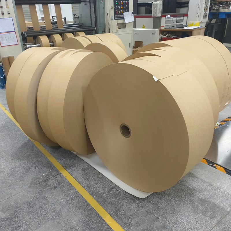 PE-päällysteiset voimapaperirullat